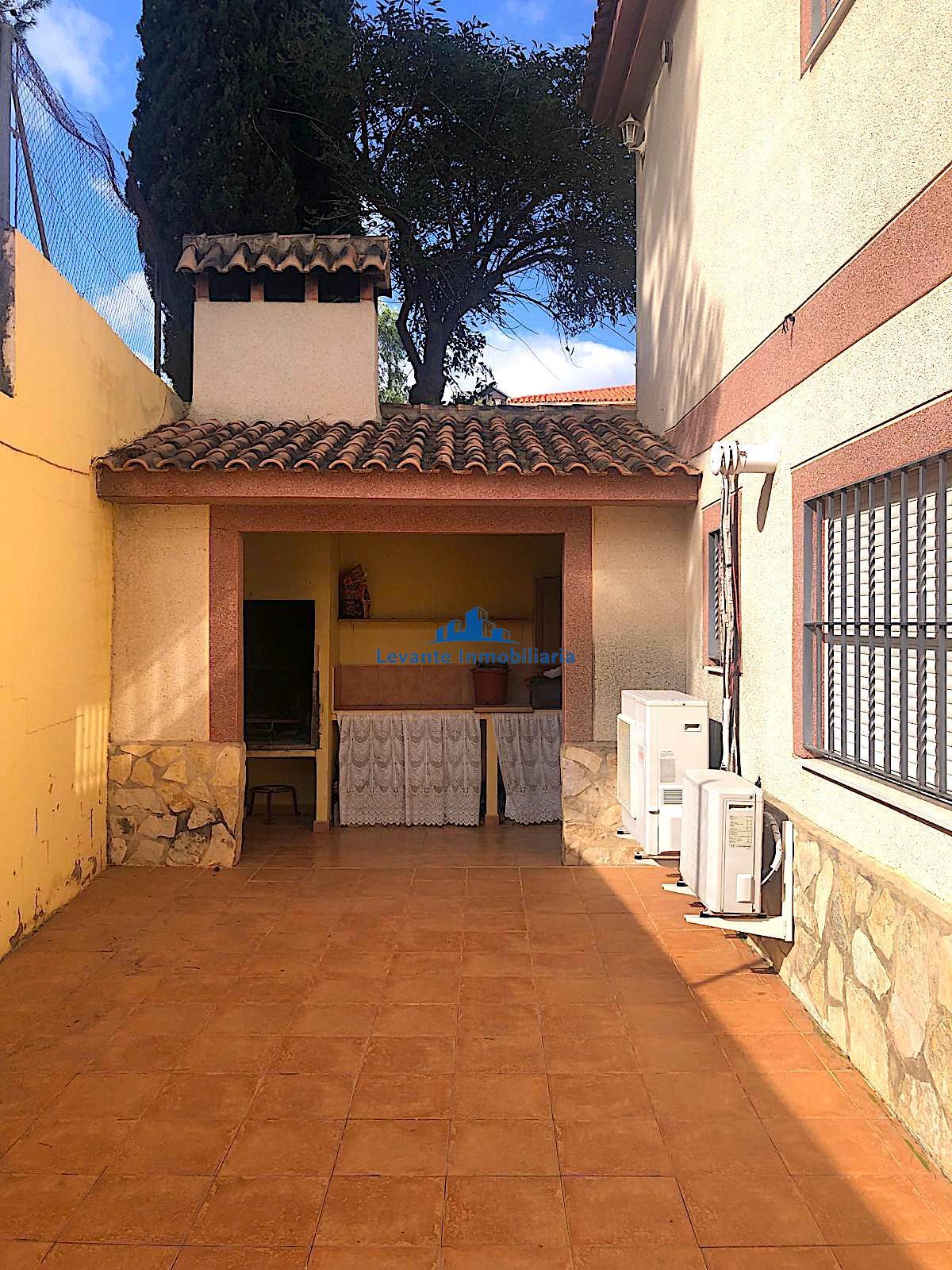 For sale of chalet in Turís