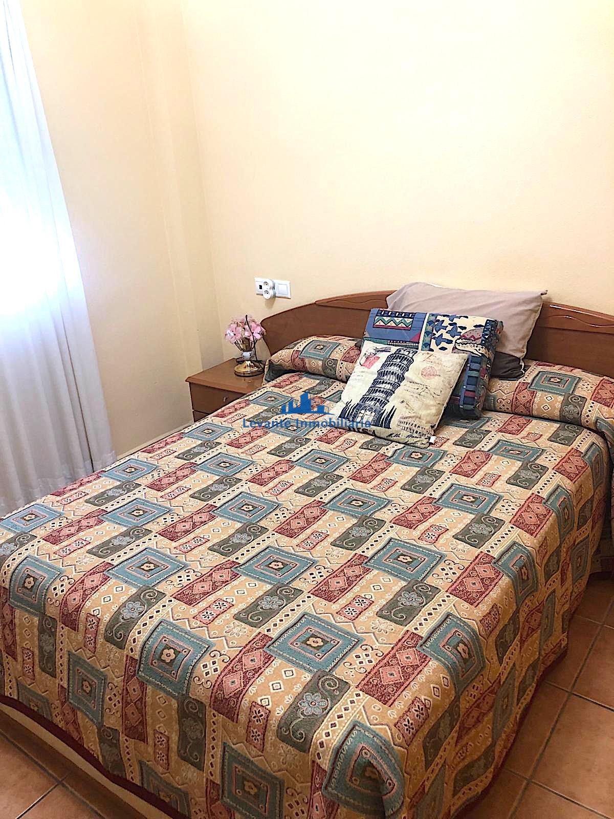 For sale of chalet in Turís