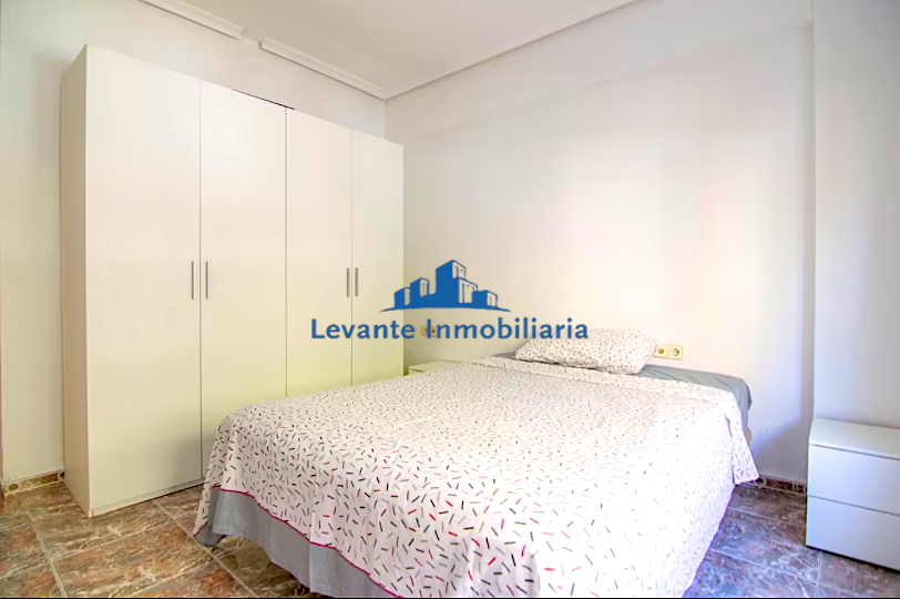 For sale of flat in Valencia