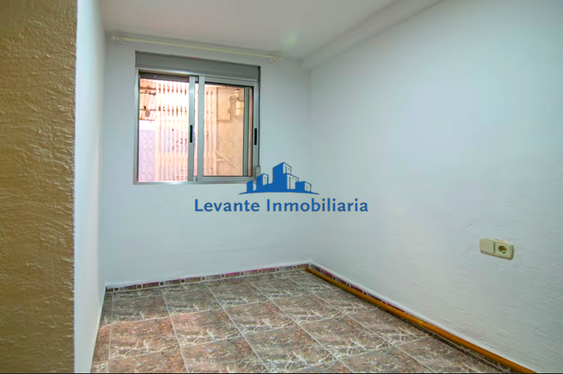 For sale of flat in Valencia