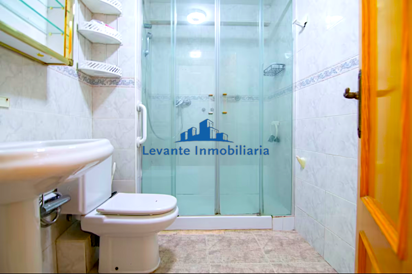 For sale of flat in Valencia