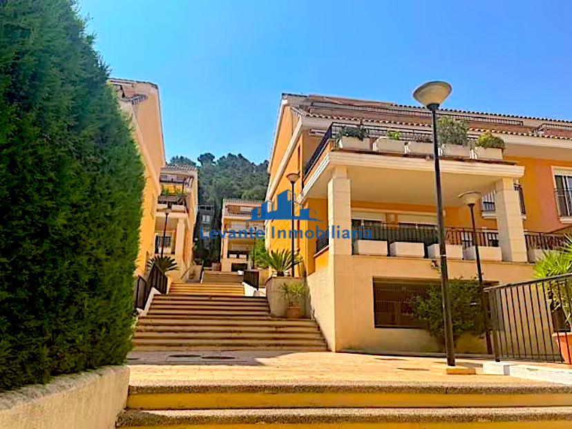 For sale of chalet in Chiva