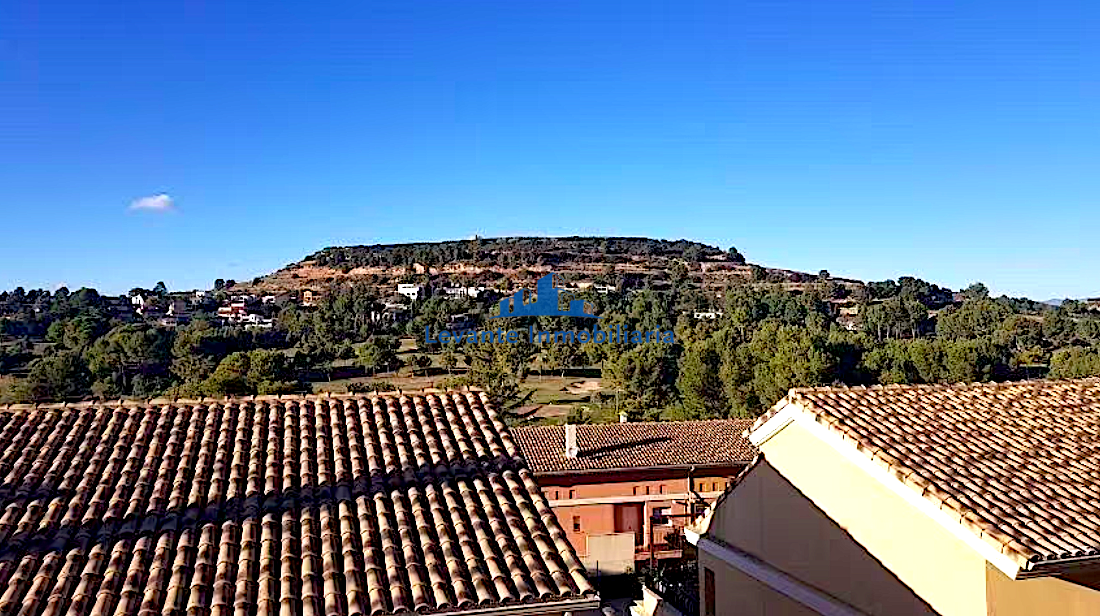 For sale of chalet in Chiva
