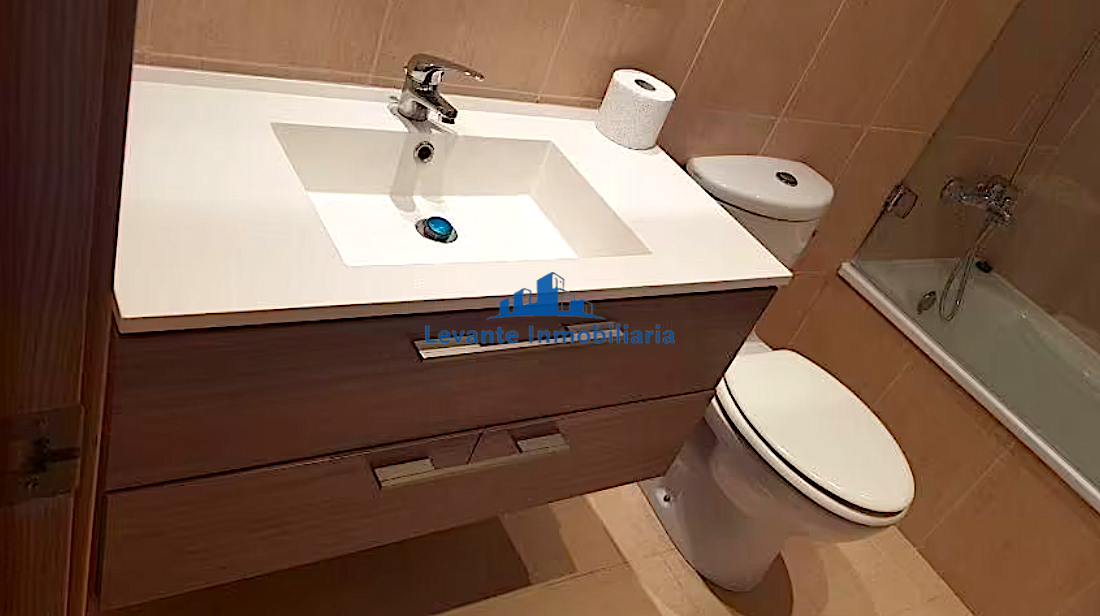 For sale of chalet in Chiva