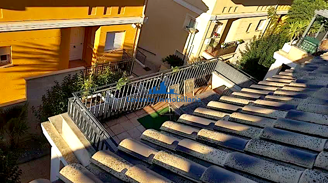 For sale of chalet in Chiva