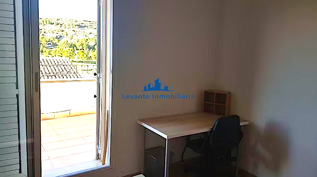 For sale of chalet in Chiva