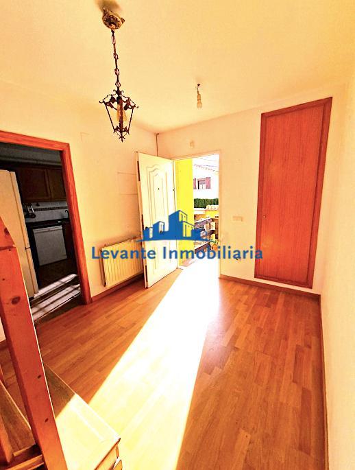 For sale of chalet in Riba-Roja de Túria