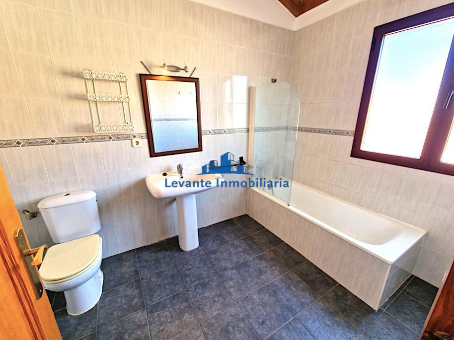 For sale of chalet in Riba-Roja de Túria
