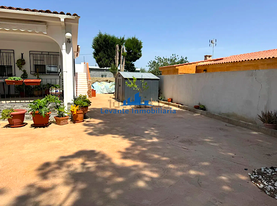 Venta de chalet en Villamarchante