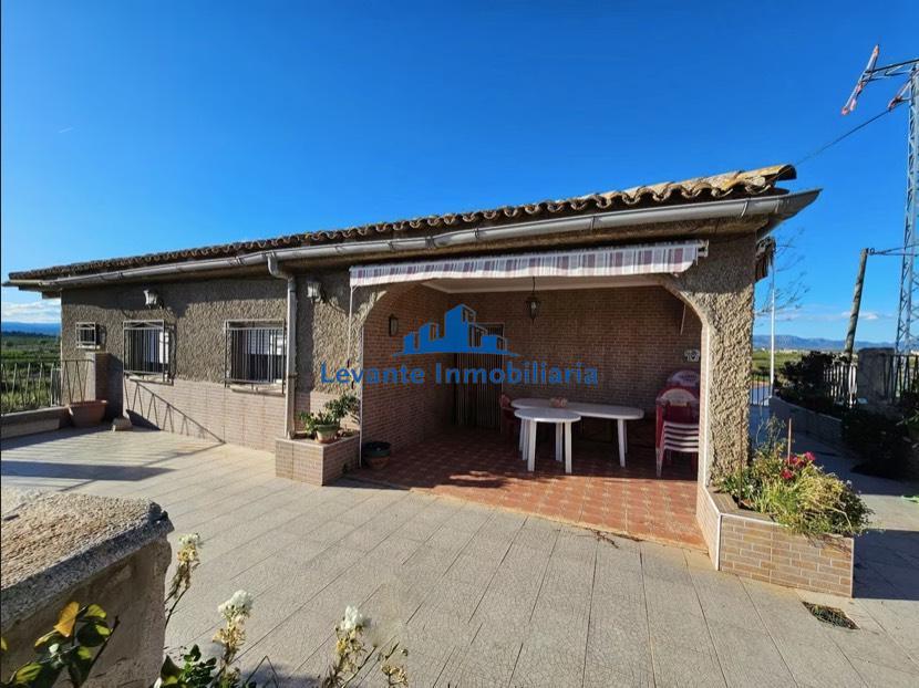 Venta de chalet en Villamarchante