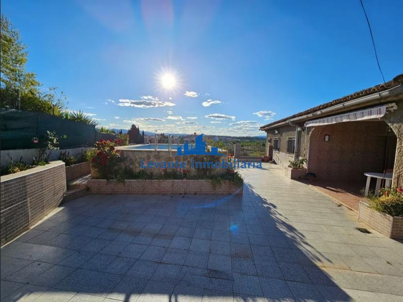Venta de chalet en Villamarchante