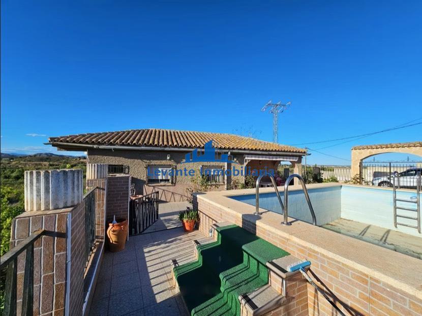 Venta de chalet en Villamarchante
