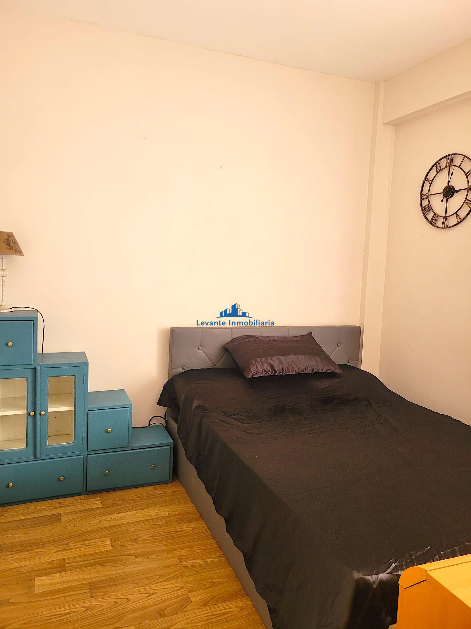 For sale of flat in Valencia
