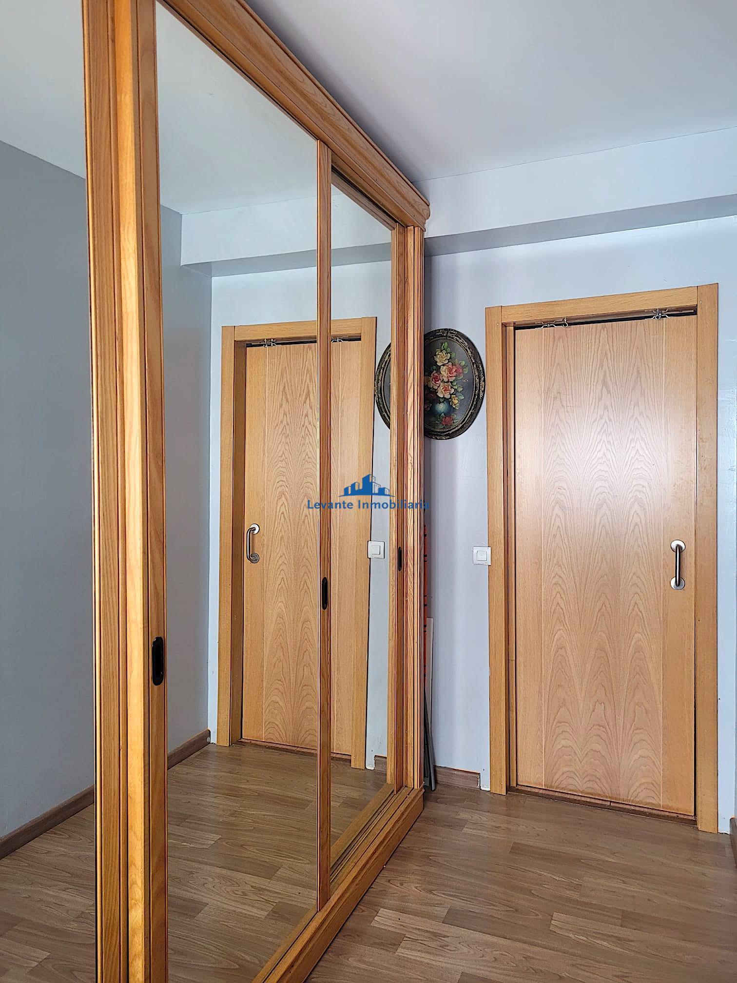 For sale of flat in Valencia