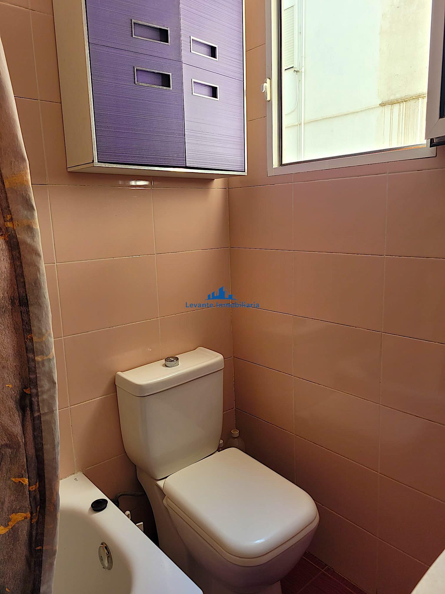 For sale of flat in Valencia
