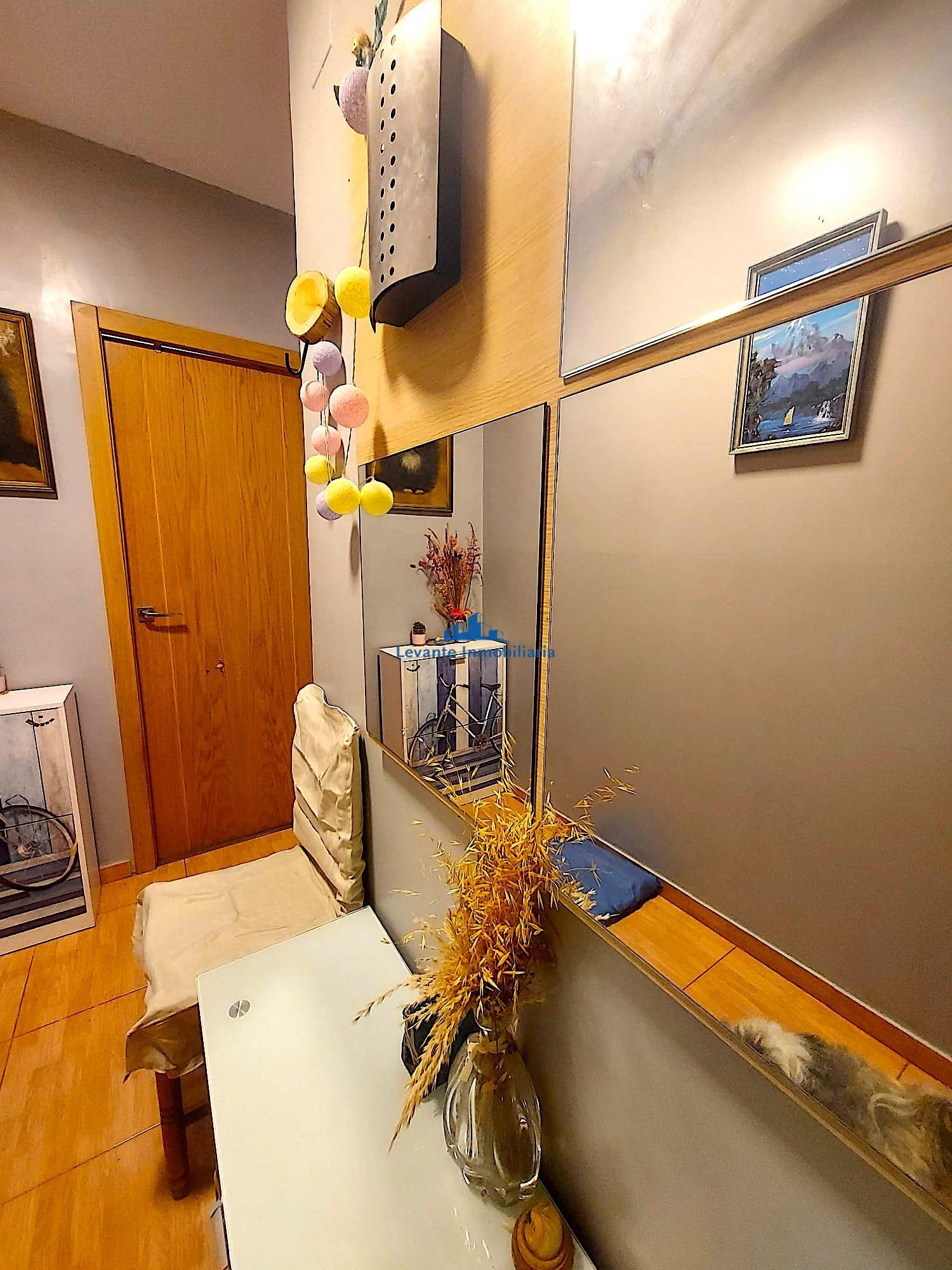 For sale of flat in Valencia