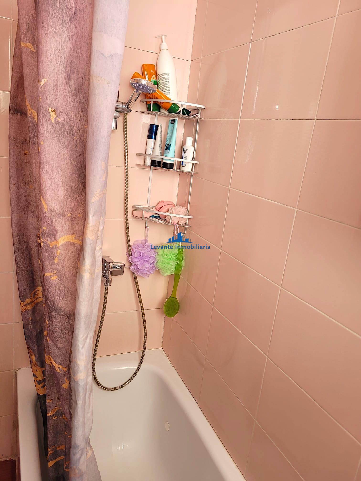 For sale of flat in Valencia