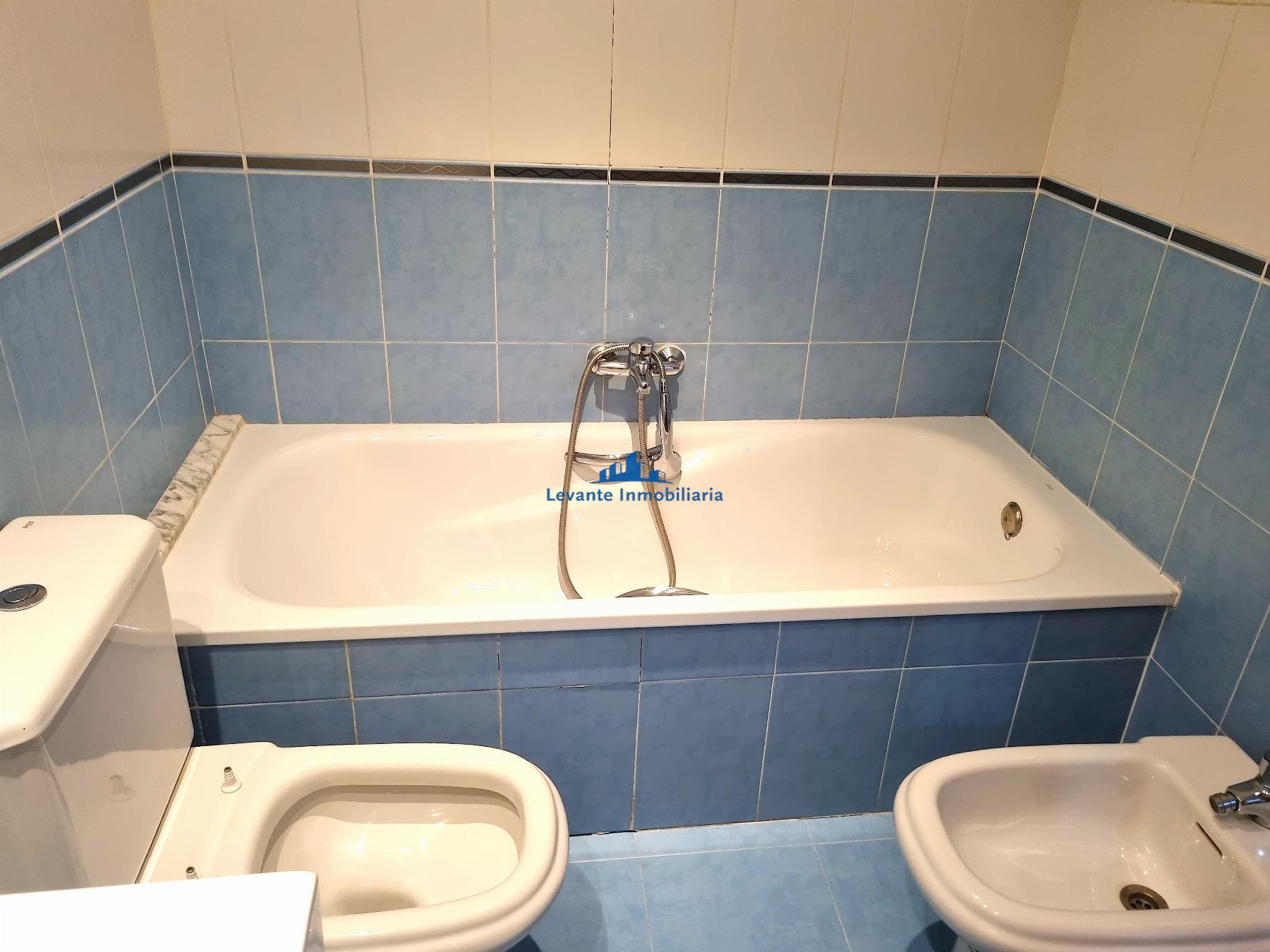 Venta de piso en La Pobla de Vallbona