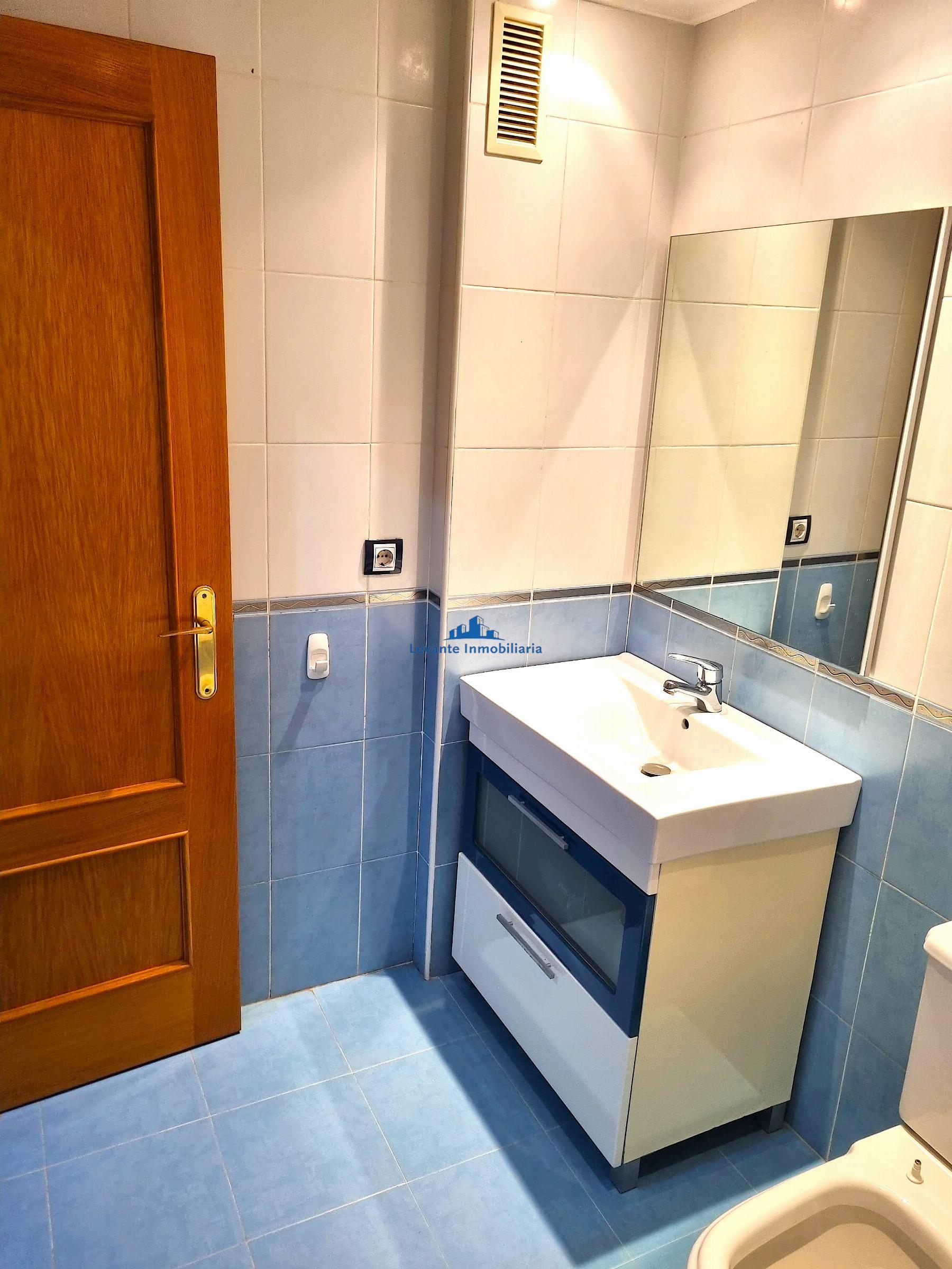 Venta de piso en La Pobla de Vallbona