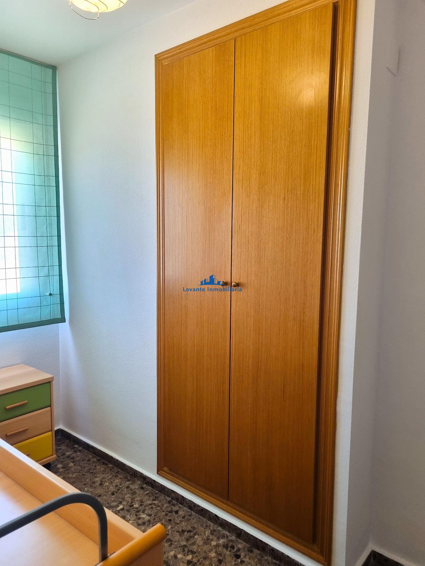Venta de piso en La Pobla de Vallbona