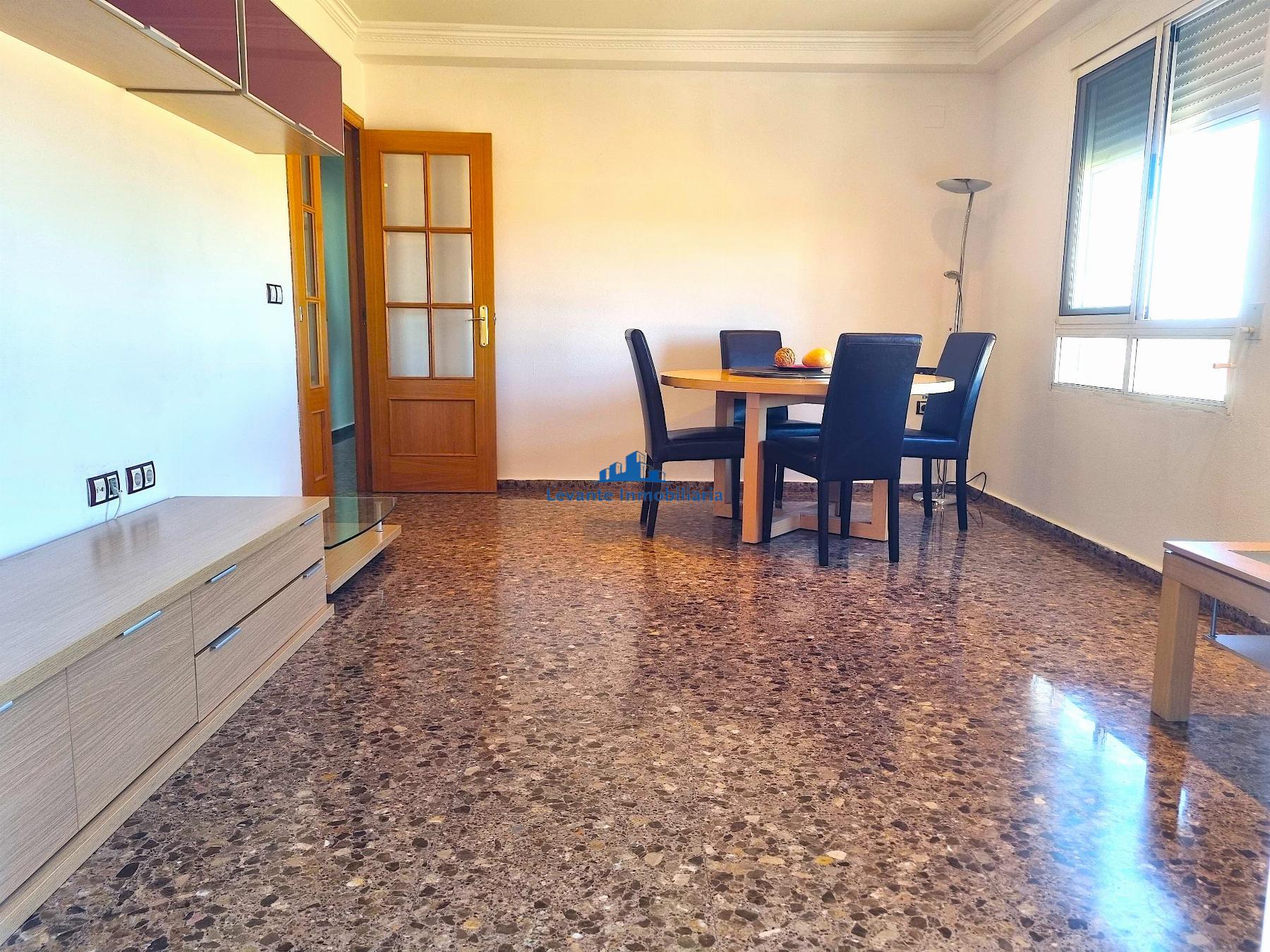 Venta de piso en La Pobla de Vallbona