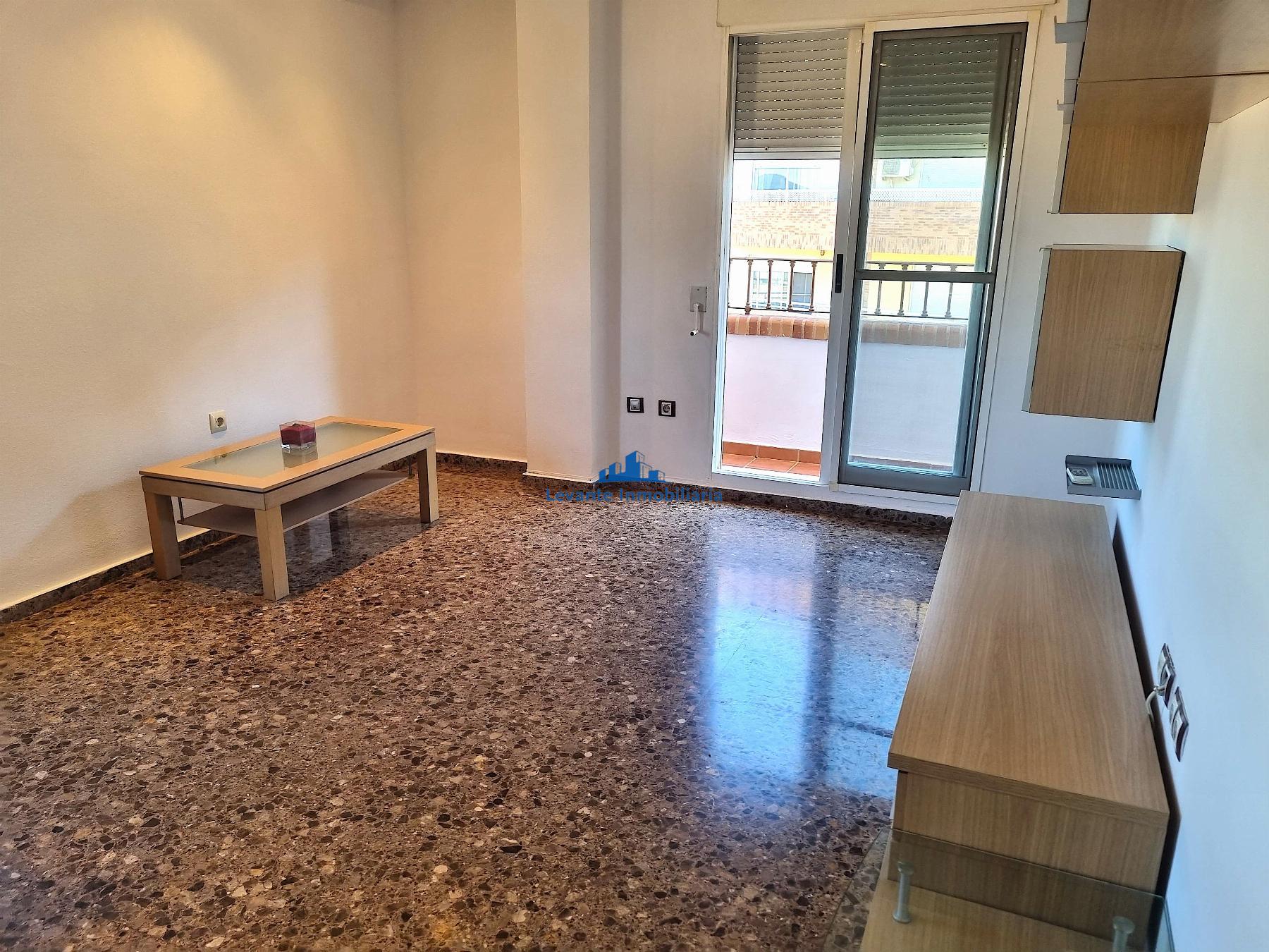 Venta de piso en La Pobla de Vallbona