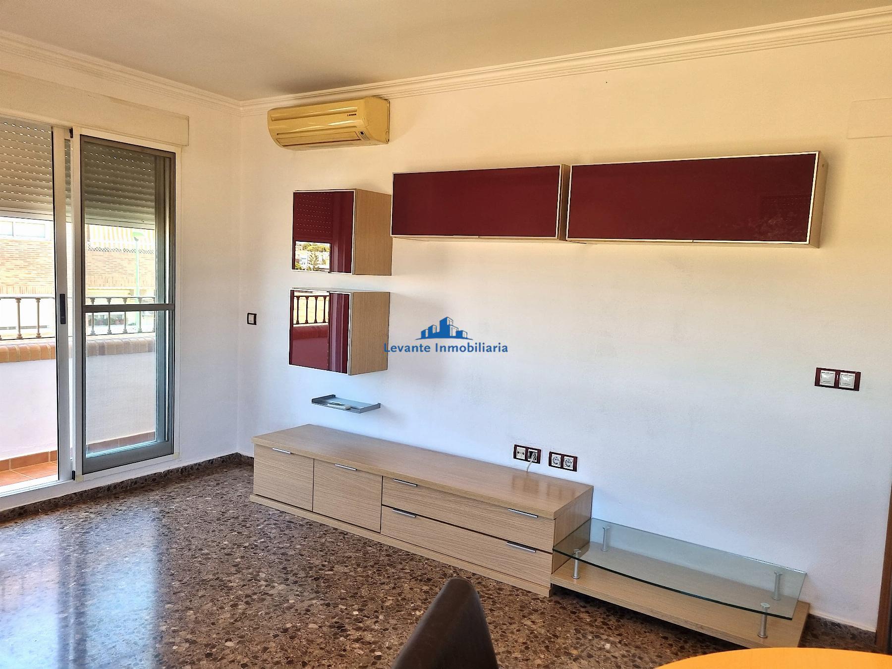 Venta de piso en La Pobla de Vallbona