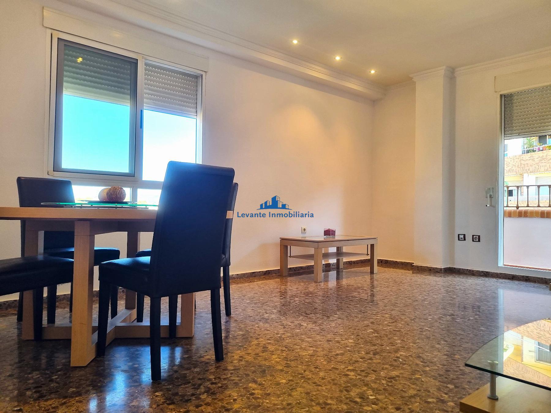 Venta de piso en La Pobla de Vallbona