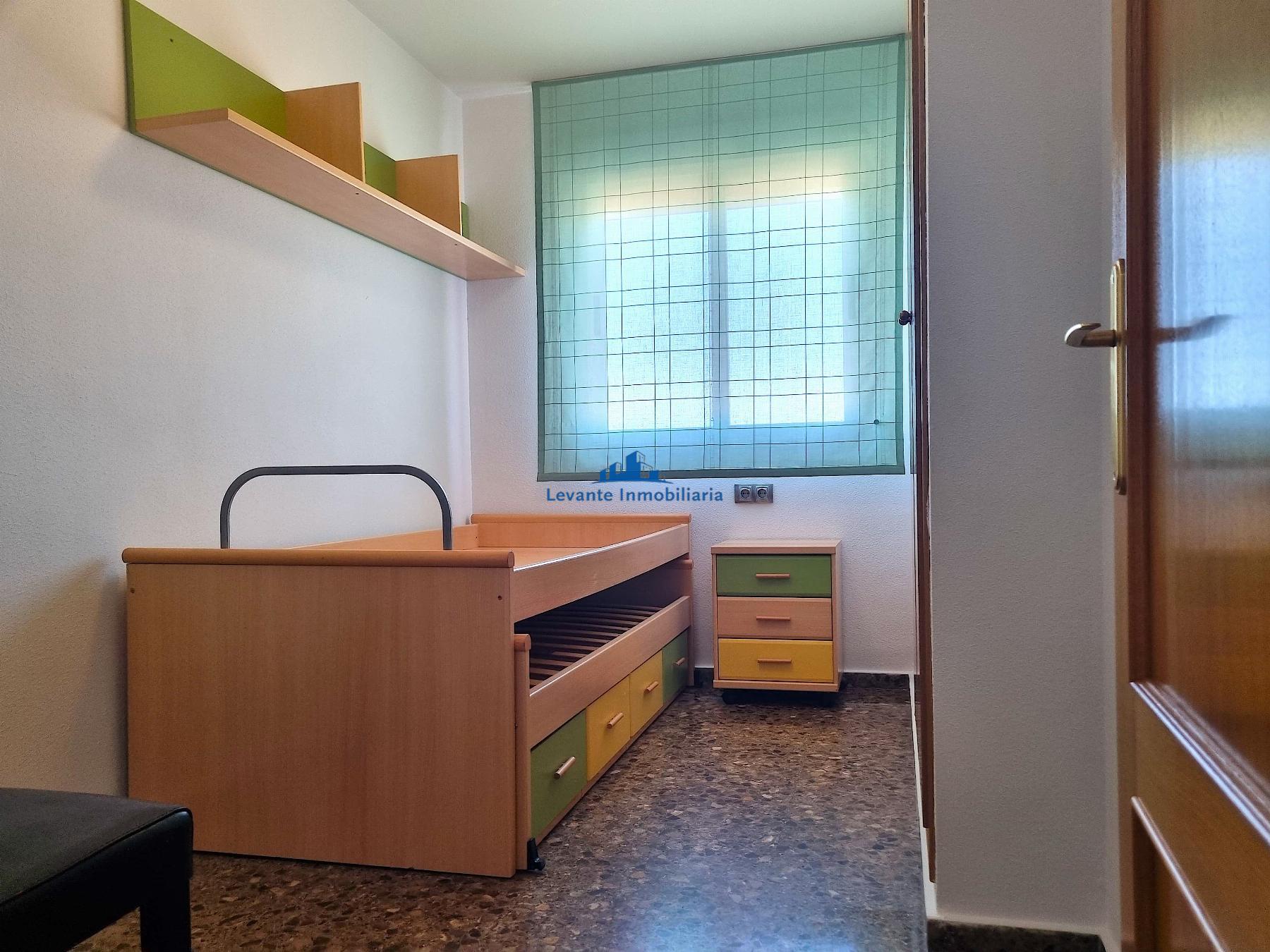 Venta de piso en La Pobla de Vallbona