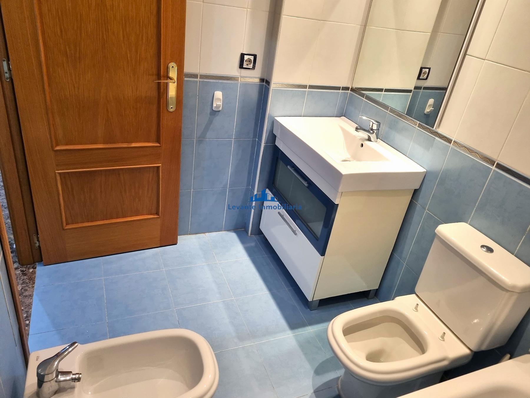 Venta de piso en La Pobla de Vallbona