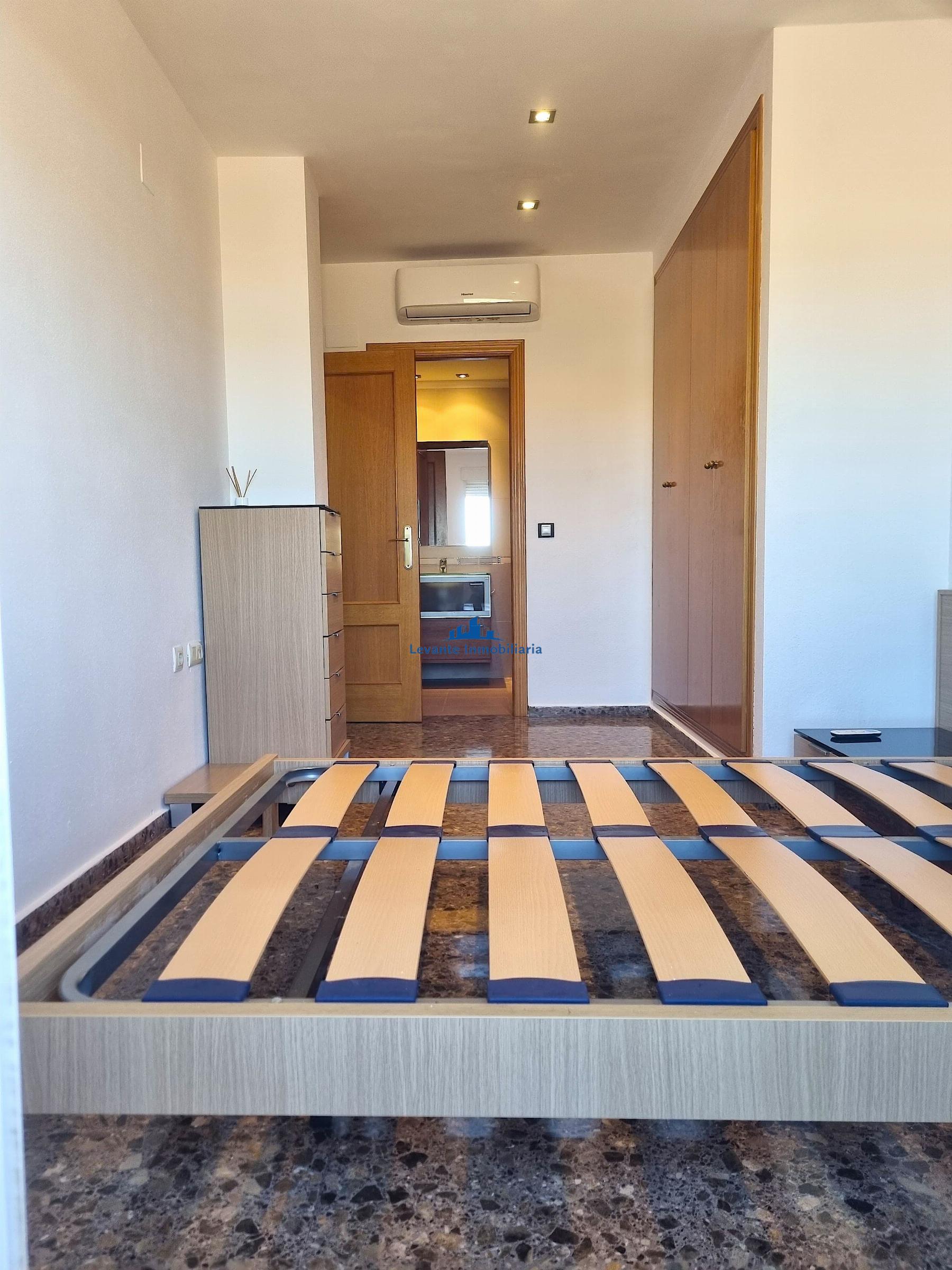 Venta de piso en La Pobla de Vallbona