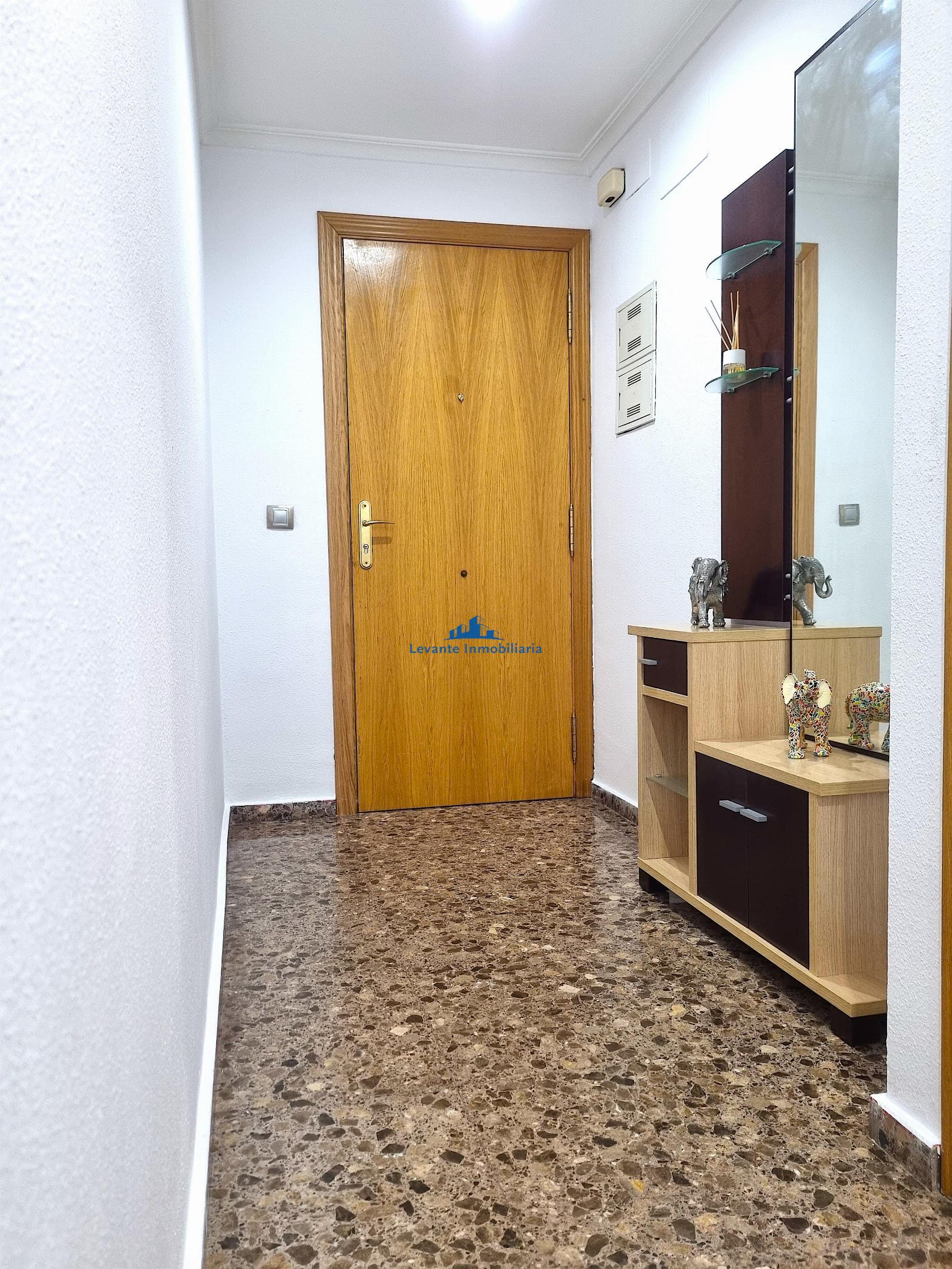 Venta de piso en La Pobla de Vallbona