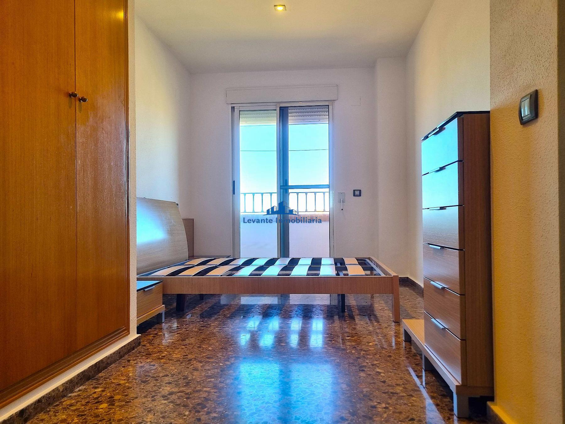 Venta de piso en La Pobla de Vallbona