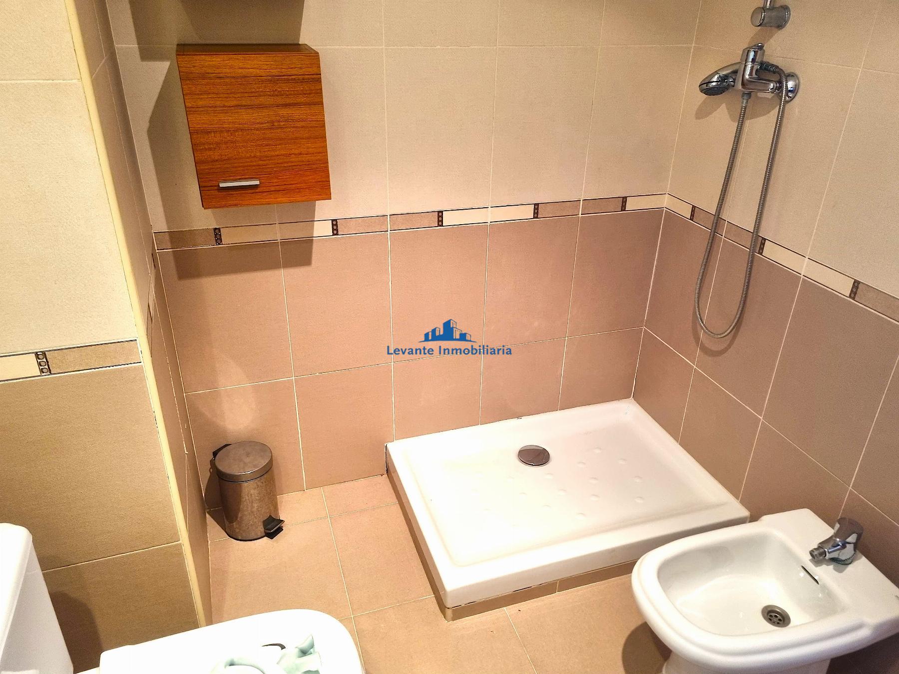 Venta de piso en La Pobla de Vallbona