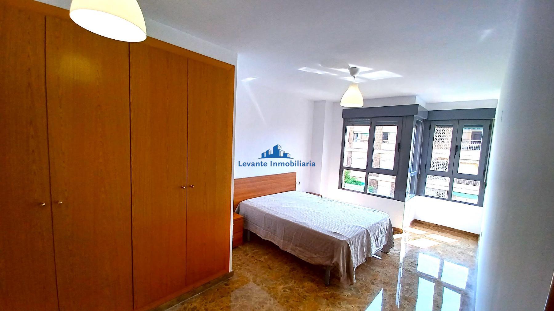 For rent of flat in Valencia