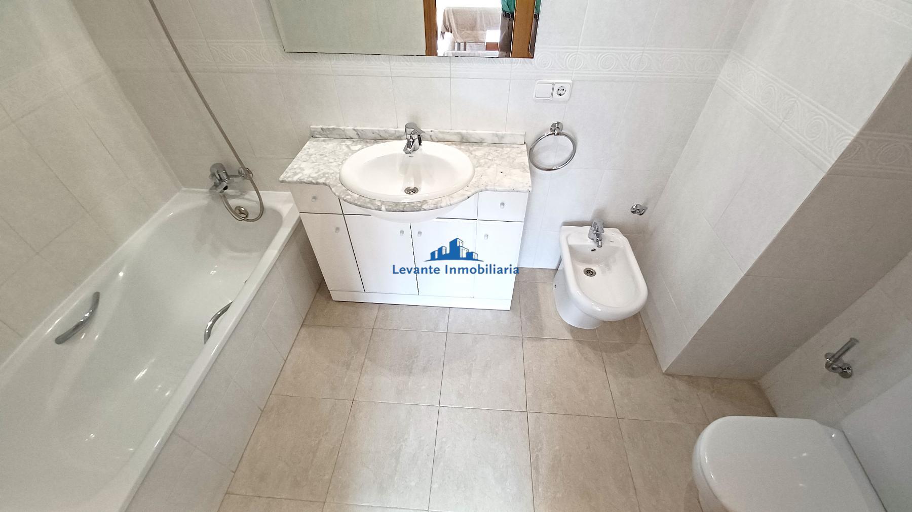 For rent of flat in Valencia