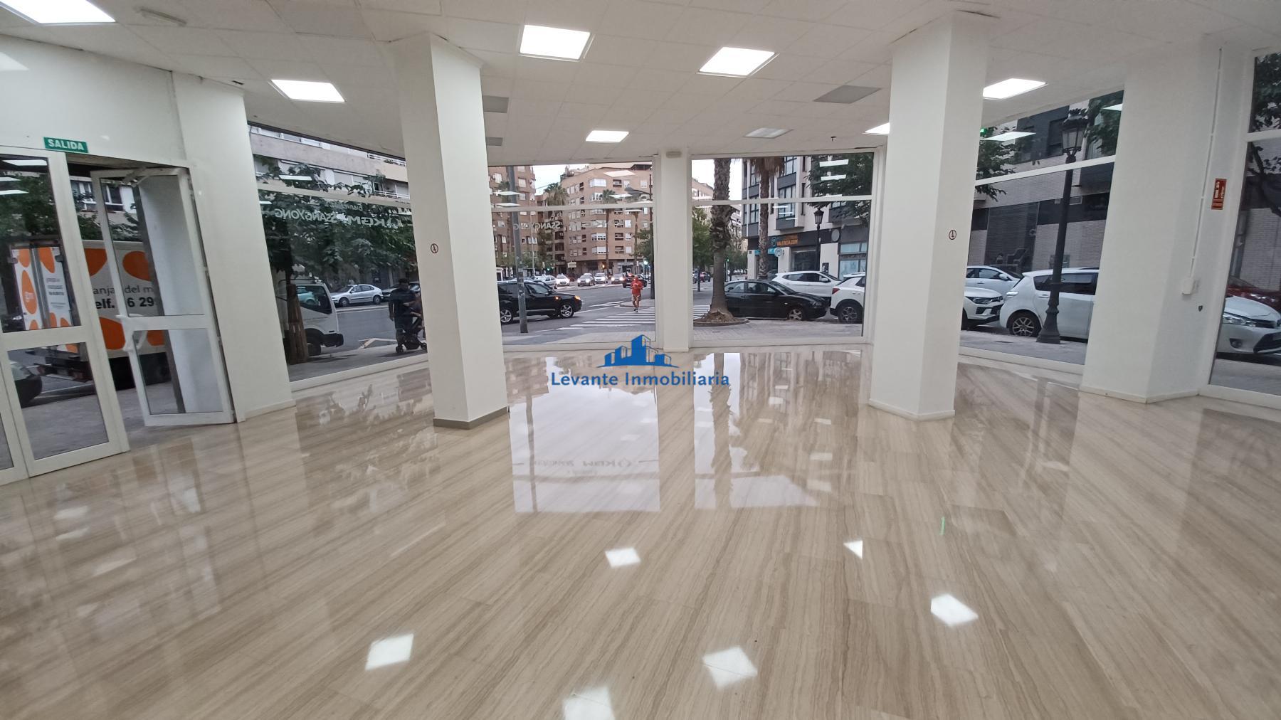 Alquiler de local comercial en Valencia