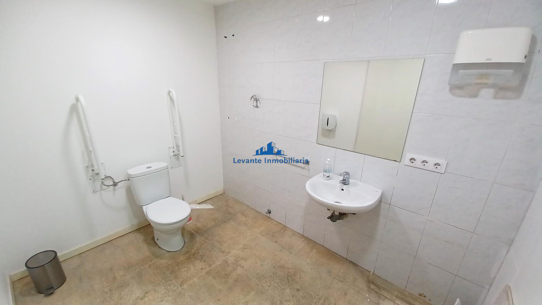 Alquiler de local comercial en Valencia