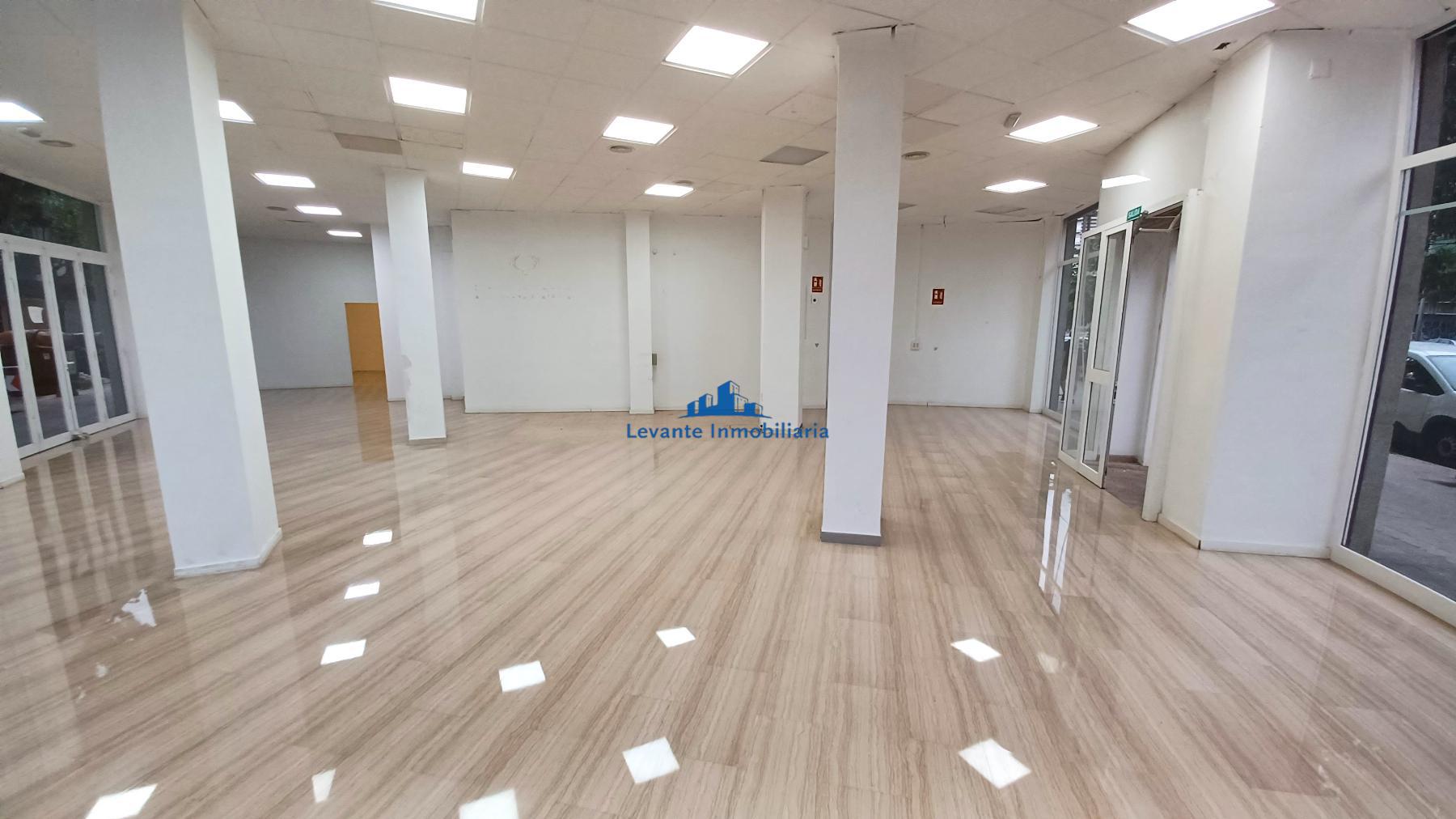 Alquiler de local comercial en Valencia
