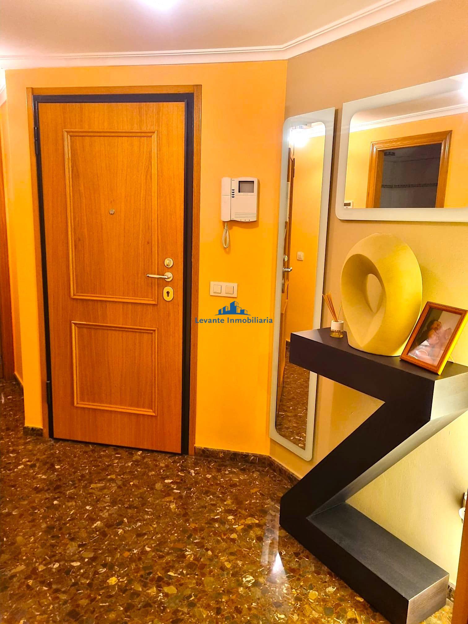 For sale of flat in Xirivella