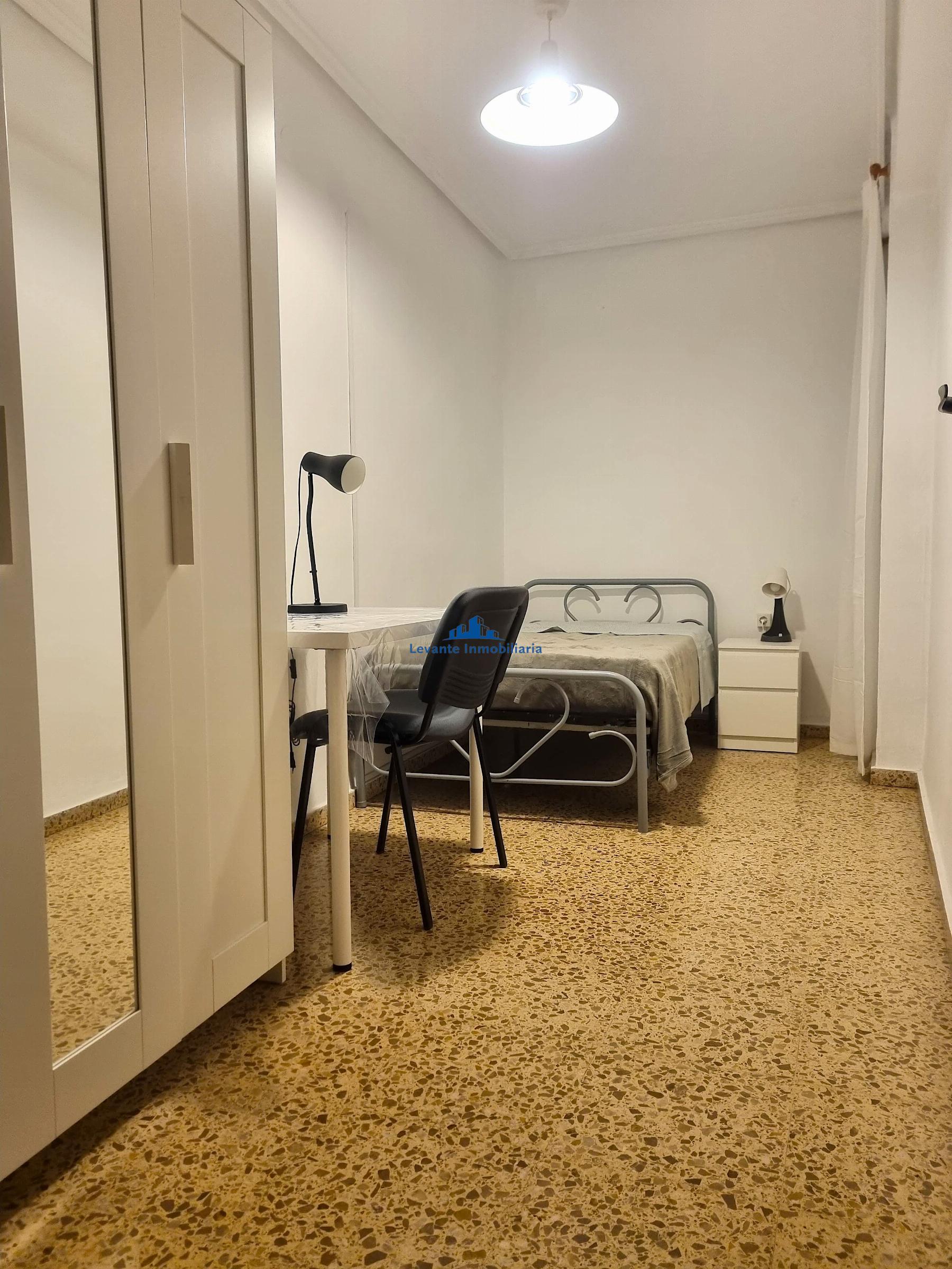 For rent of room in Xirivella