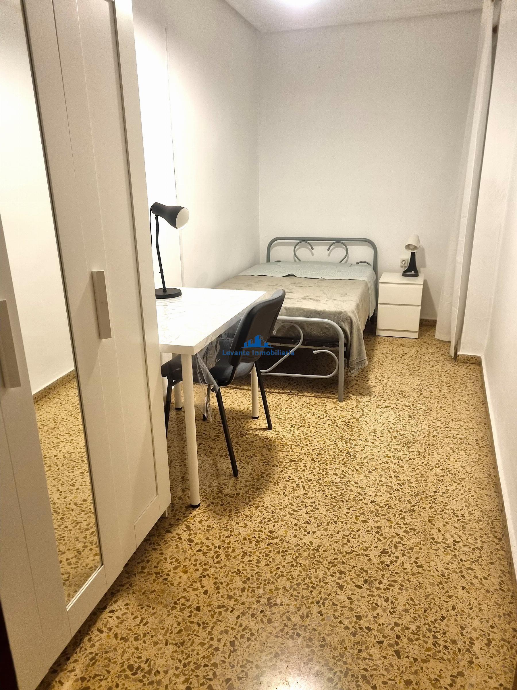 For rent of room in Xirivella