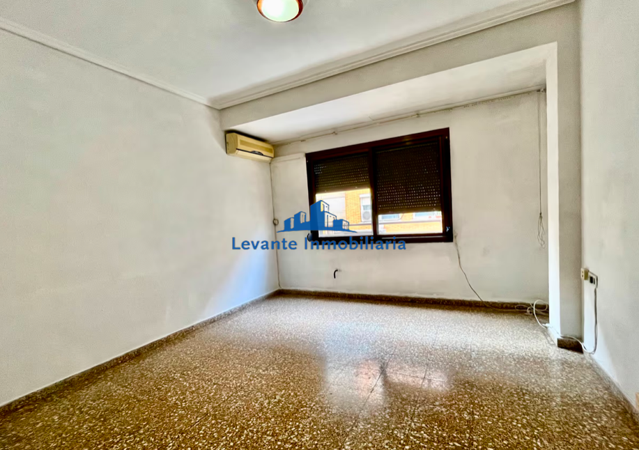 For sale of flat in Aldaia