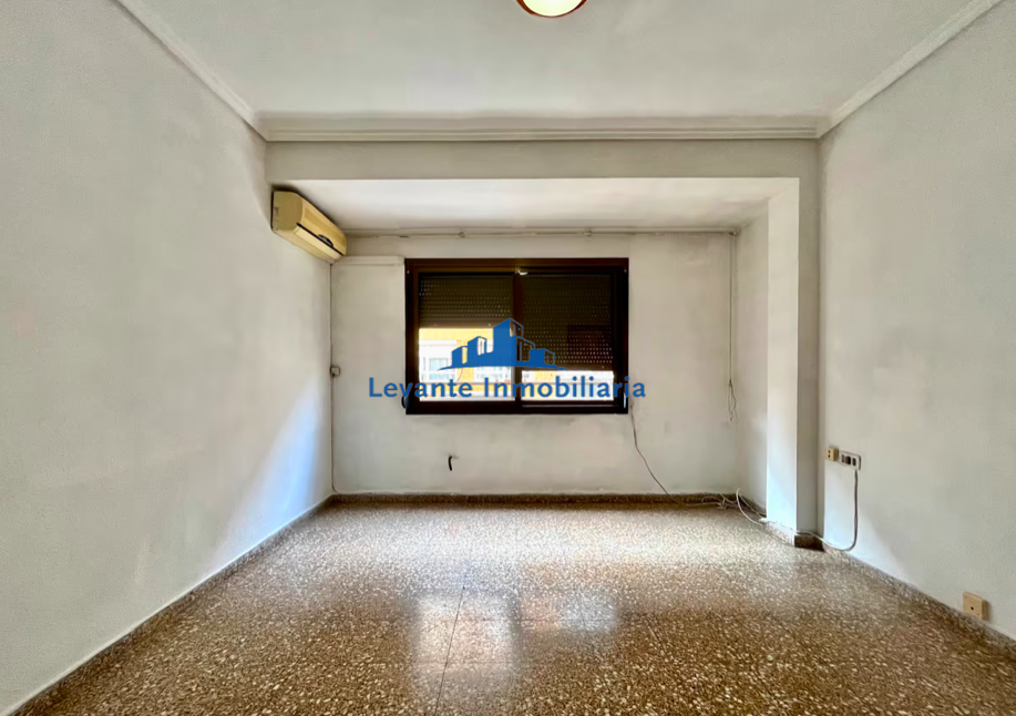 For sale of flat in Aldaia