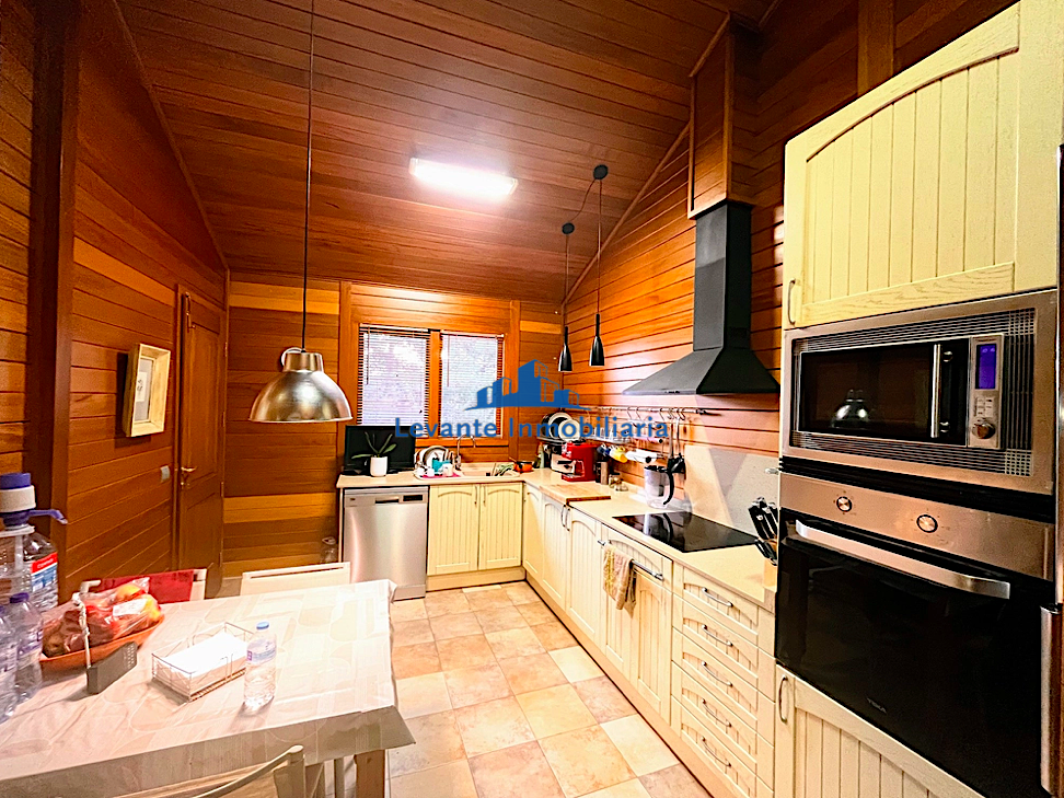 For sale of chalet in Cheste