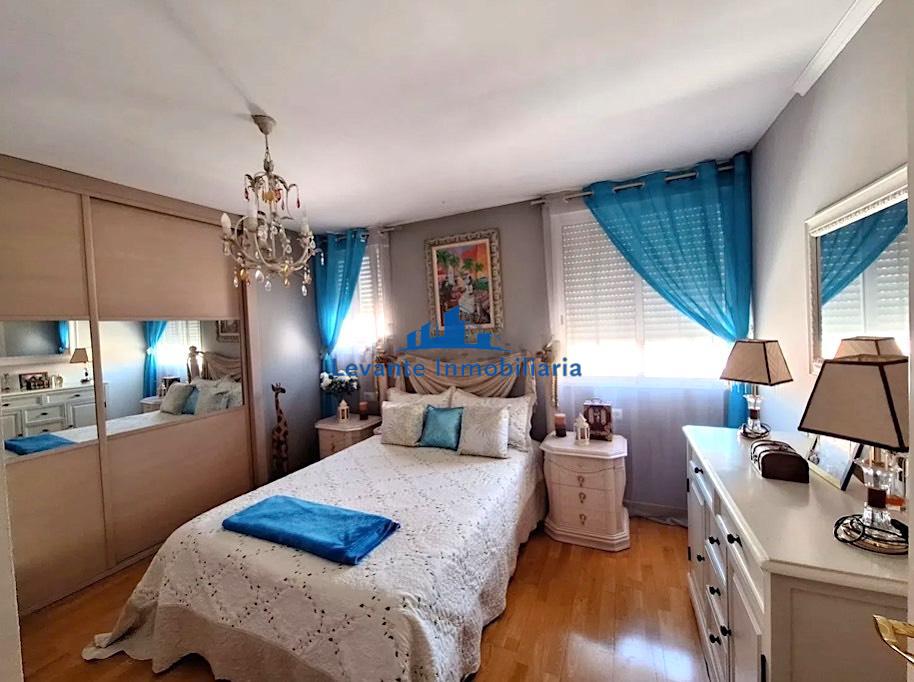 Venta de casa en Paterna