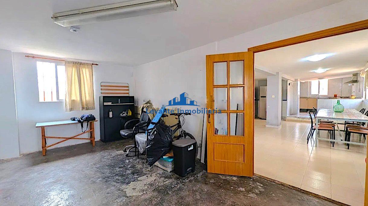 For sale of house in Torrent