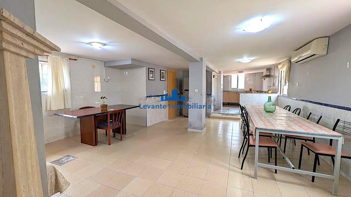 For sale of house in Torrent
