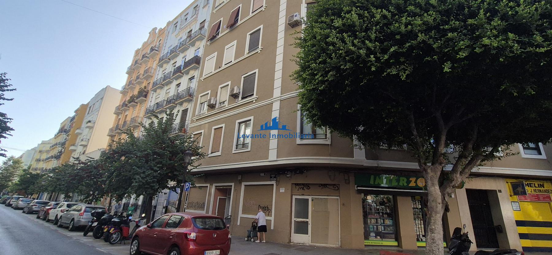 Alquiler de local en Valencia