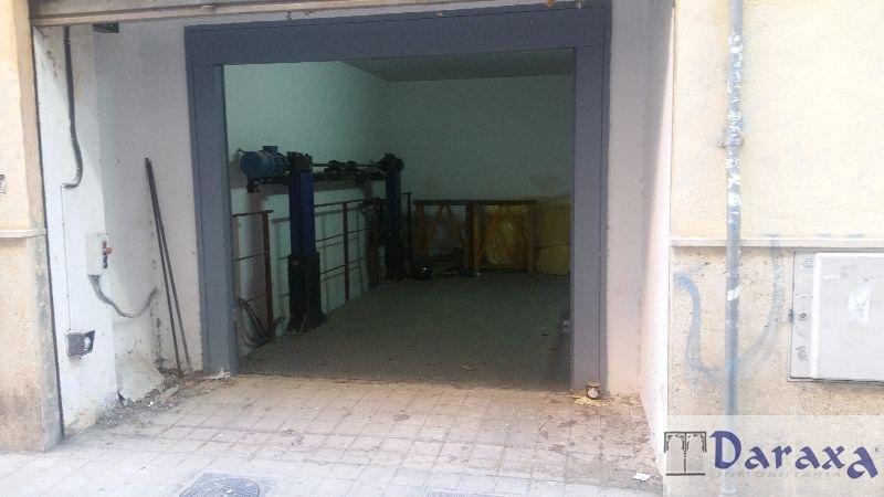 For sale of garage in Granada